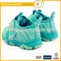 Baby-Mädchen-Schuhe Zeit begrenzter Flecken Tpr 2015 Großhandels-China-Kind-Schuh-neuer Art-preiswerter Unisex-Säuglingsbaby-Form-Art- und Weisekind